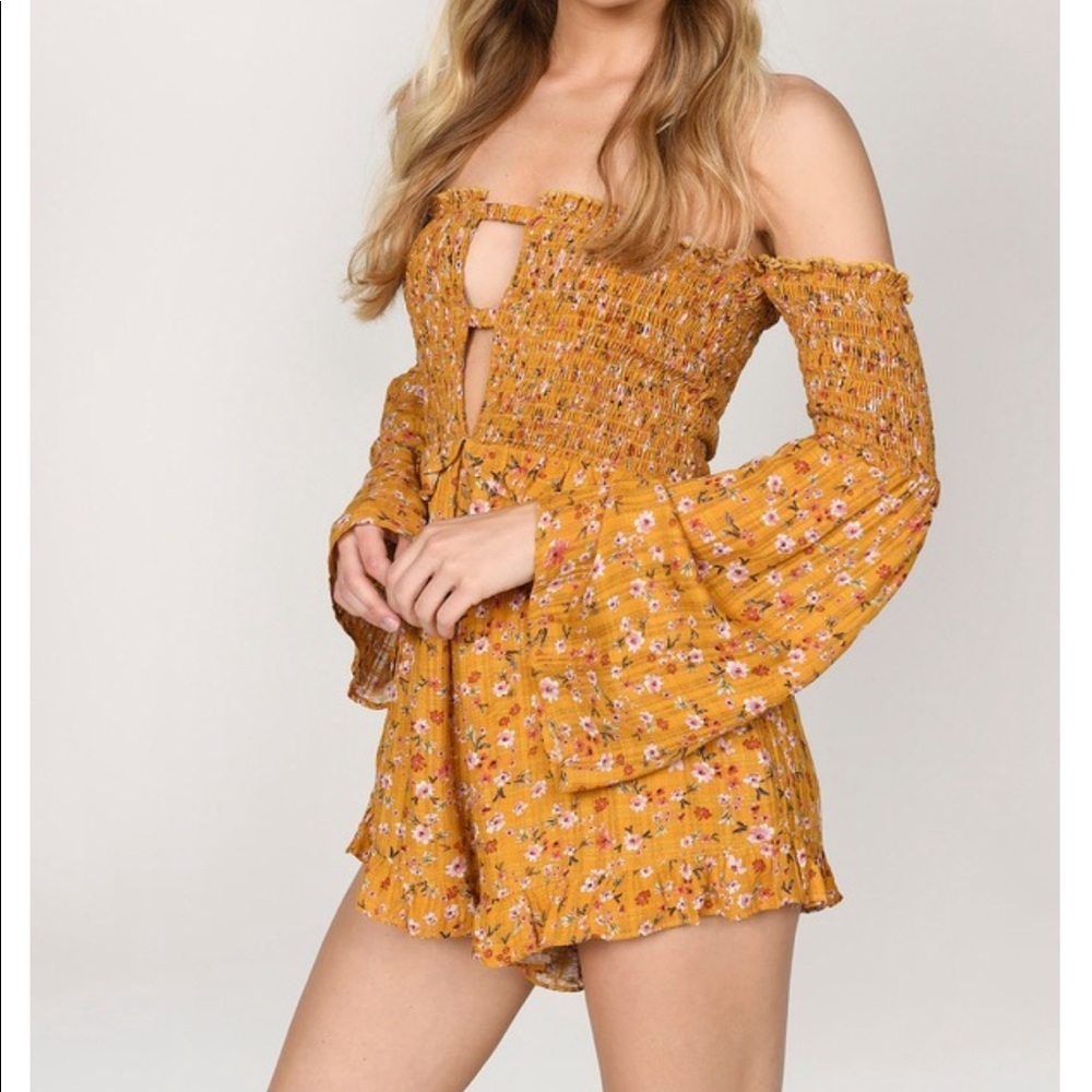 Tobi romper mustard color  size L - Picture 2 of 6